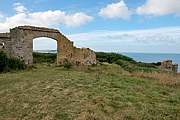 Befestigungsruinen - im Hintergurnd sieht man Camaret-sur-Mer (HDRI)