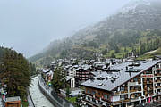 Heute hat es fast bis nach Zermatt hinunter geschneit!